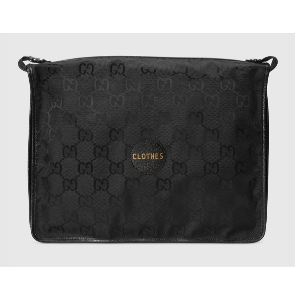 COPY - Large Gucci packing cube.Off the grid line.approx 14” x 18”. Never used,… - Picture 5 of 8